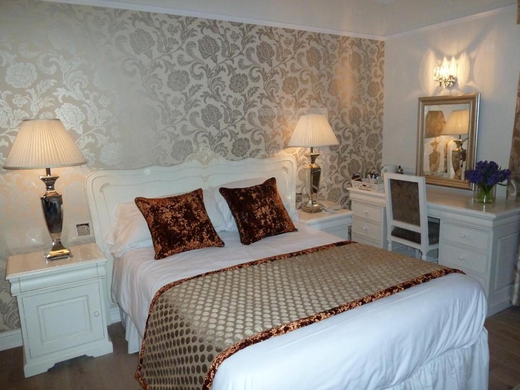 The Belmore Sale Quarto foto
